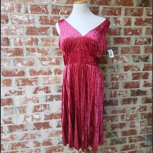 New ModCloth dress medium and large